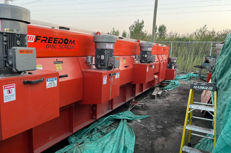 AEI Freedom Disc Screen